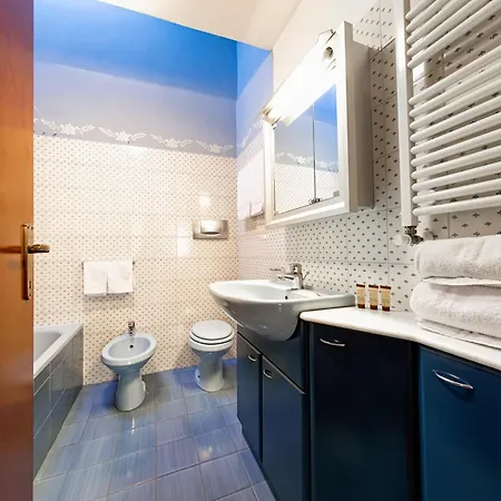 Bologna's Way Cento Traxenda Apartment *